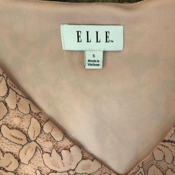 Lace Bell Sleeve Blouse Small NWT - Picture 4 of 4